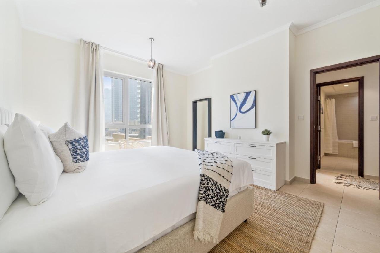 Stylish Apartment With Partial Burj Khalifa View 두바이 외부 사진