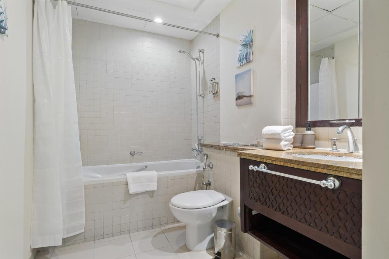 Stylish Apartment With Partial Burj Khalifa View 두바이 외부 사진
