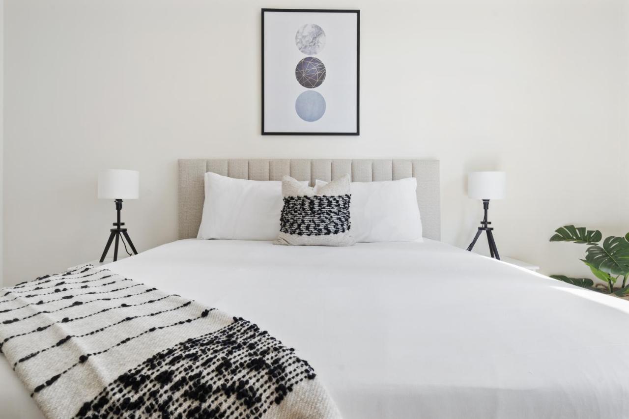 Stylish Apartment With Partial Burj Khalifa View 두바이 외부 사진