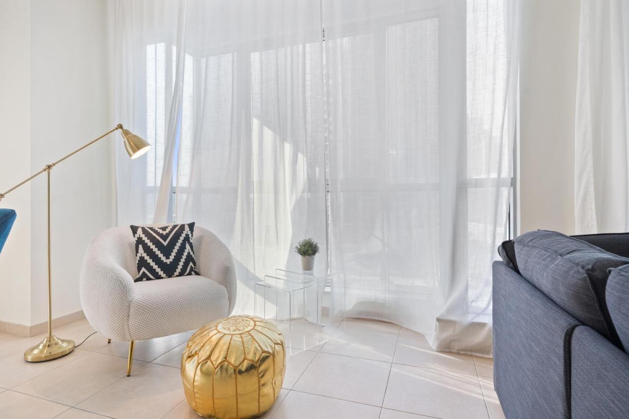 Stylish Apartment With Partial Burj Khalifa View 두바이 외부 사진
