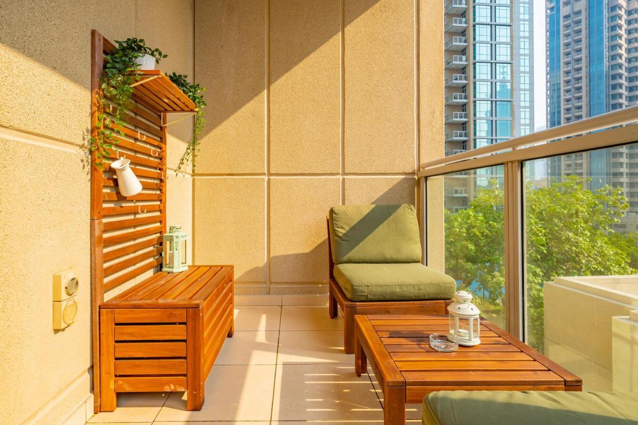 Stylish Apartment With Partial Burj Khalifa View 두바이 외부 사진
